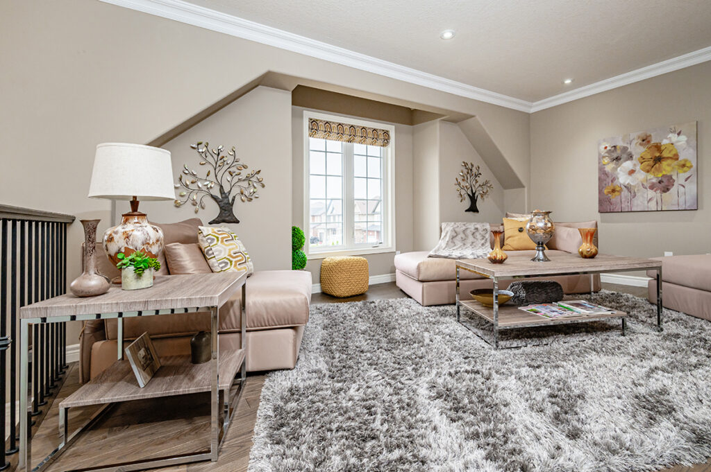 Finoro Homes - Upper Family Room